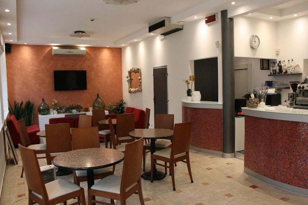 Hotel Ardesia ริมินี ภายนอก รูปภาพ